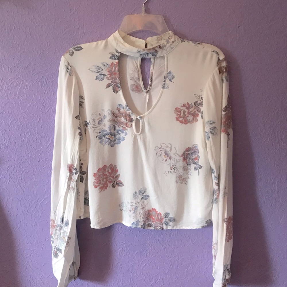 Long-Sleeve, Floral Blouse